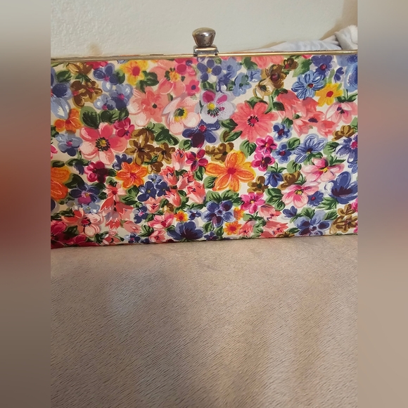 Incredible Vintage Floral Clutch👛 - Picture 7 of 8
